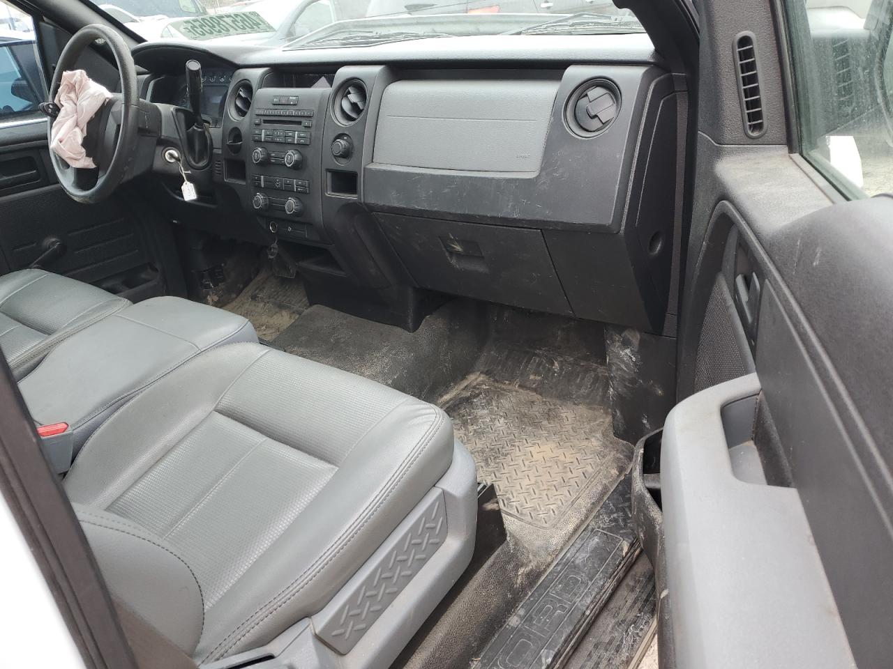 2013 Ford F-150 - Image 10