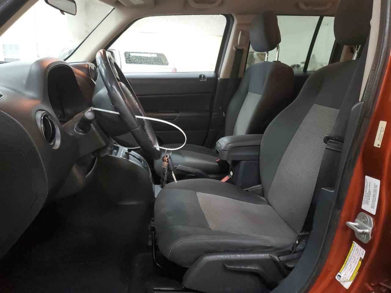 2012 Jeep Liberty (Patriot) - Image 7