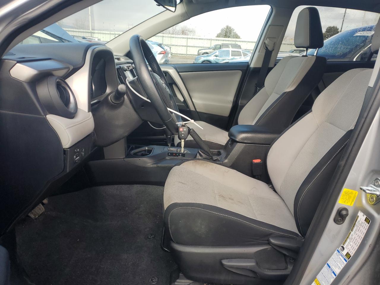 2016 Toyota RAV 4 - Image 7