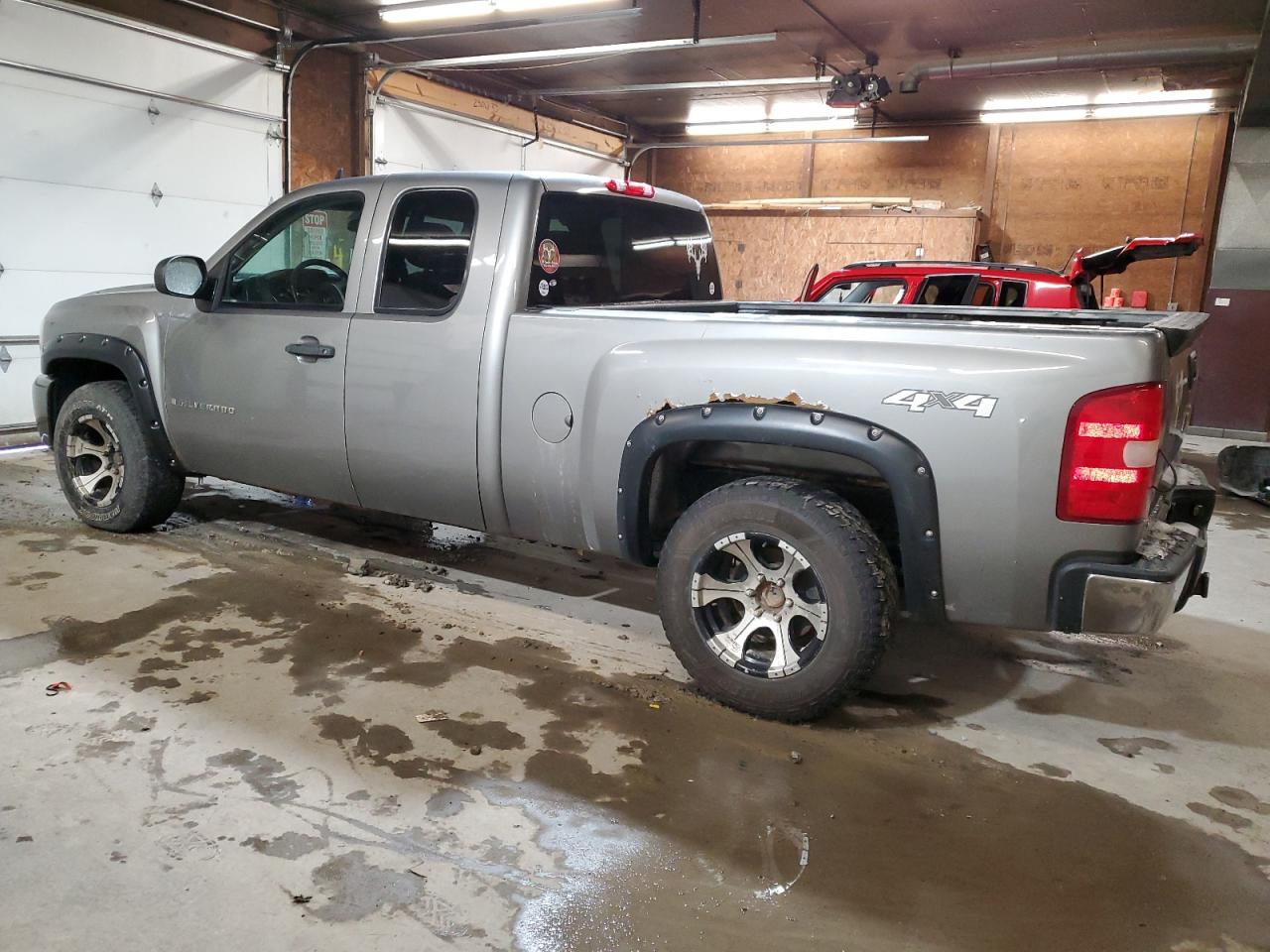 2008 Chevrolet Silverado - Image 2