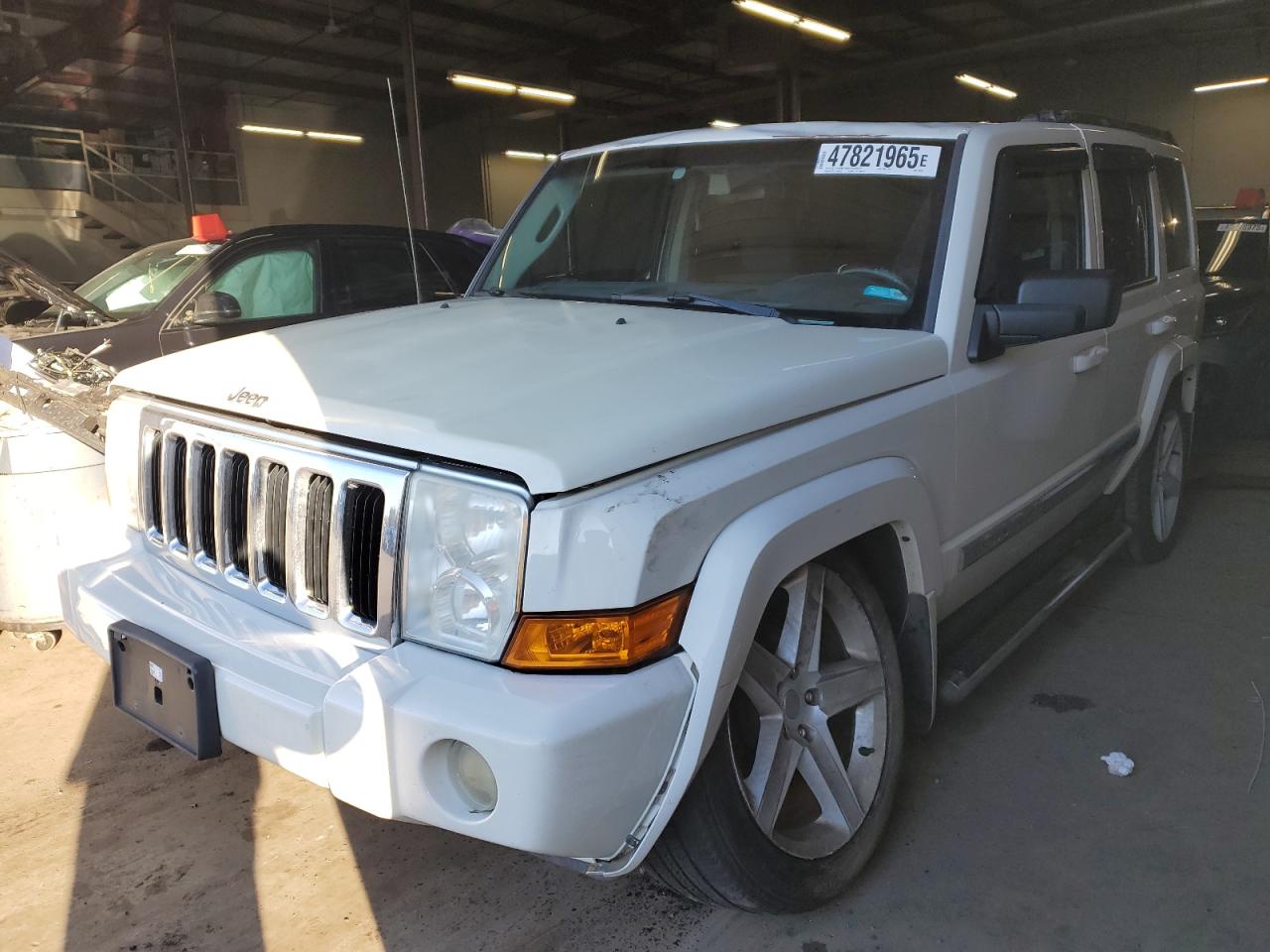 2010 Jeep Commander - Image 1