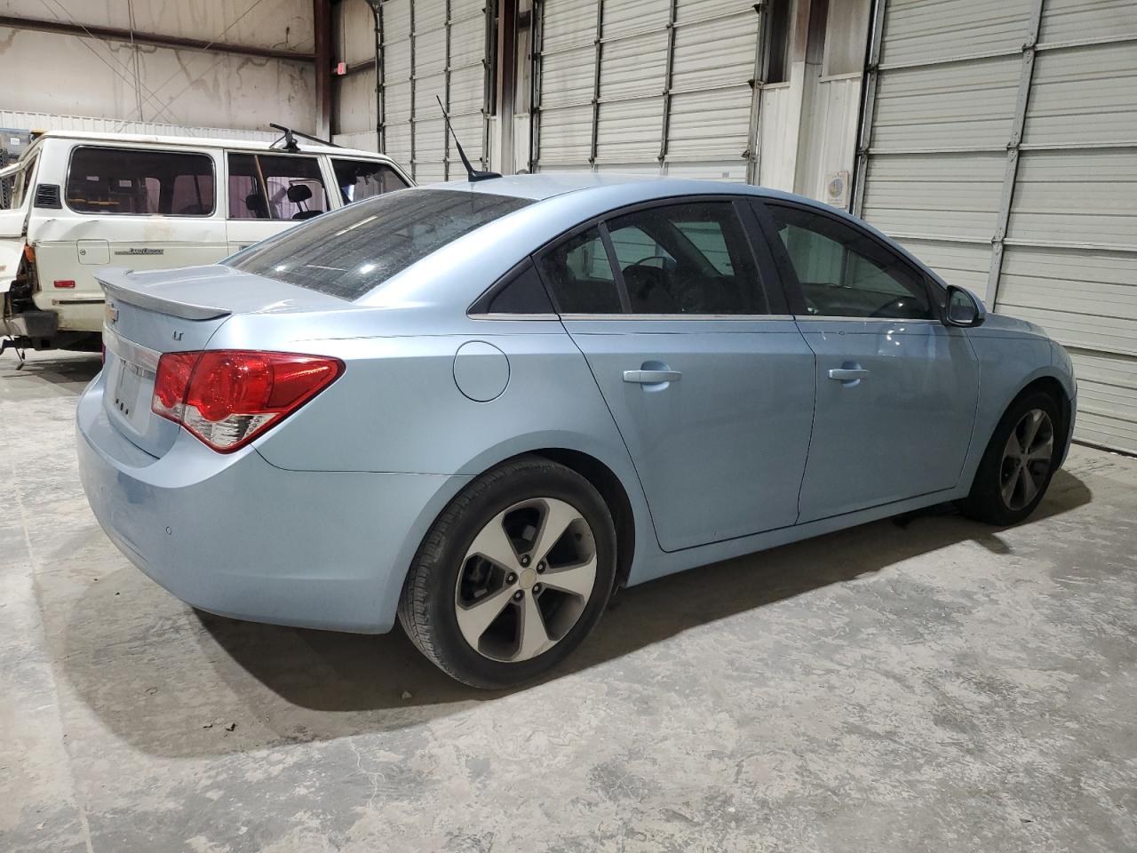 2011 Chevrolet Cruze - Image 3
