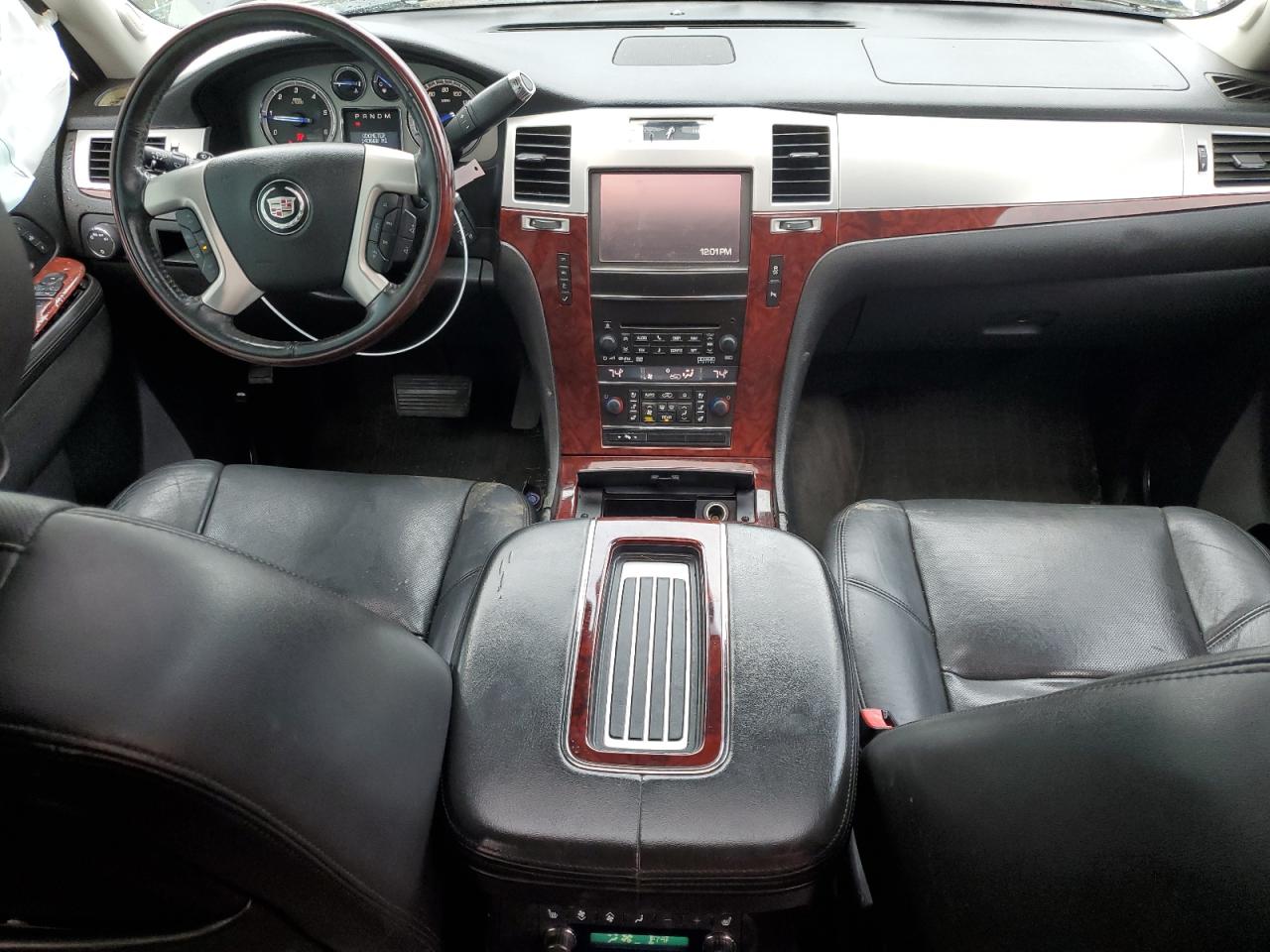 2013 Cadillac Escalade - Image 8