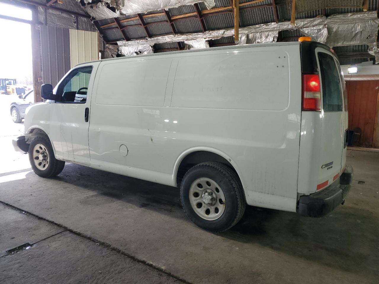 2014 Chevrolet Express - Image 2