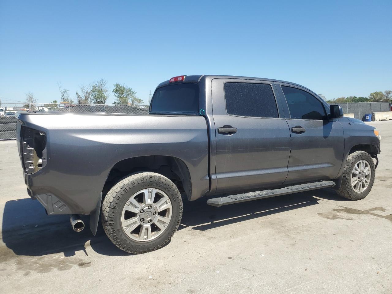 2014 Toyota Tundra - Image 3