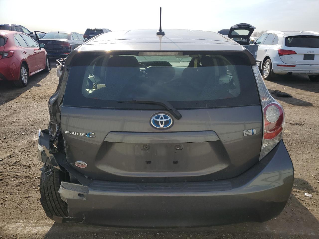 2012 Toyota Prius - Image 6