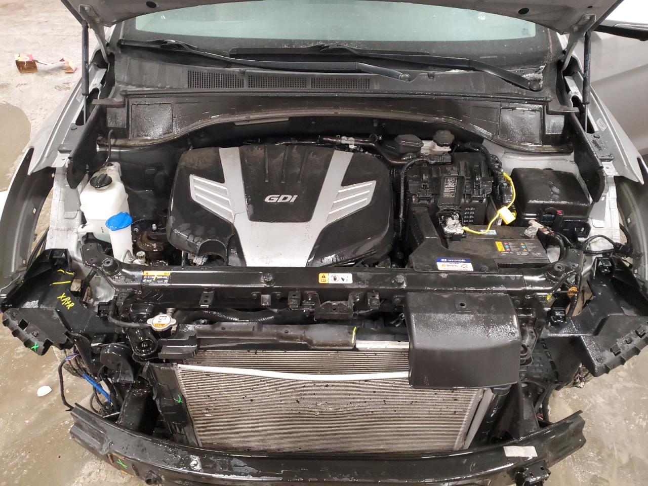 2019 Hyundai Santa Fe - Image 12