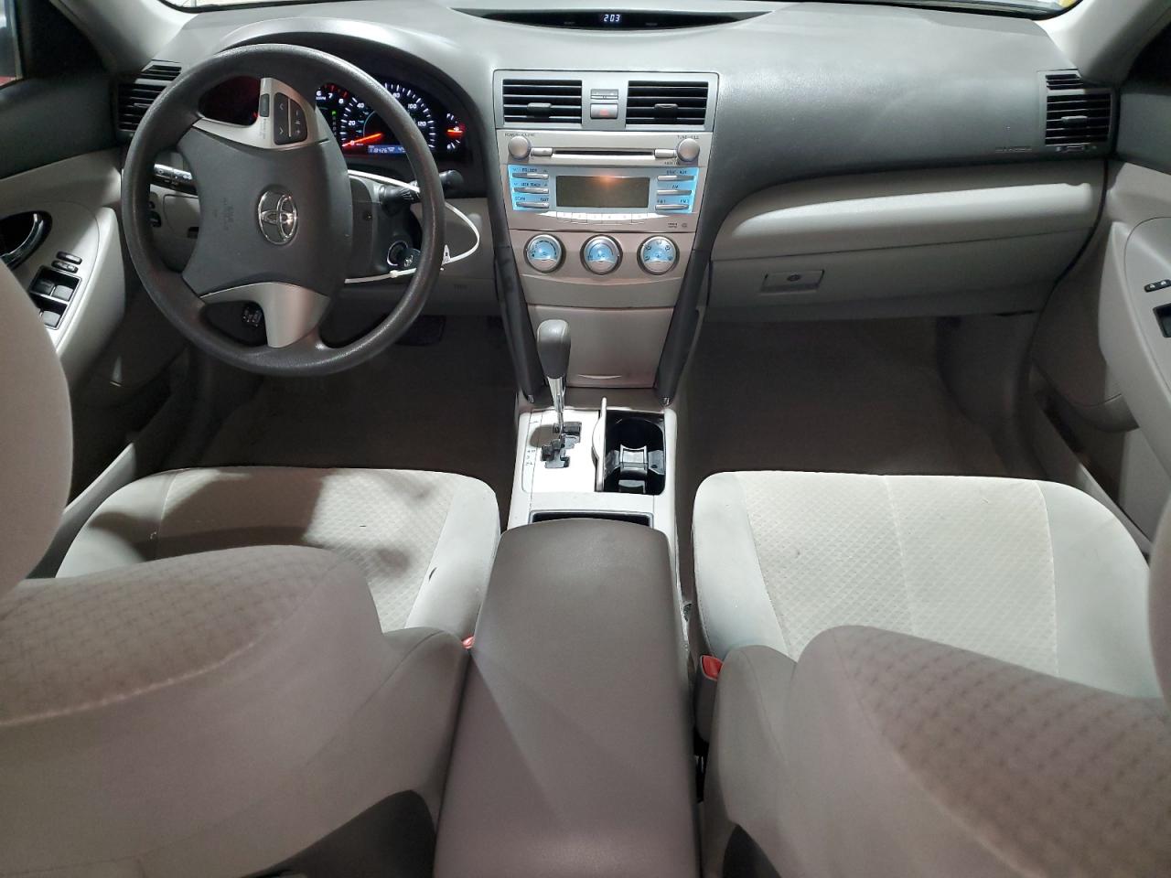 2009 Toyota Camry - Image 8