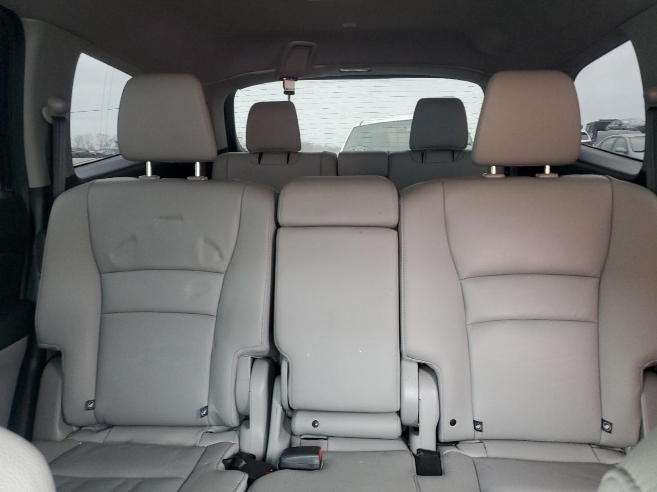 2016 Honda Pilot - Image 10