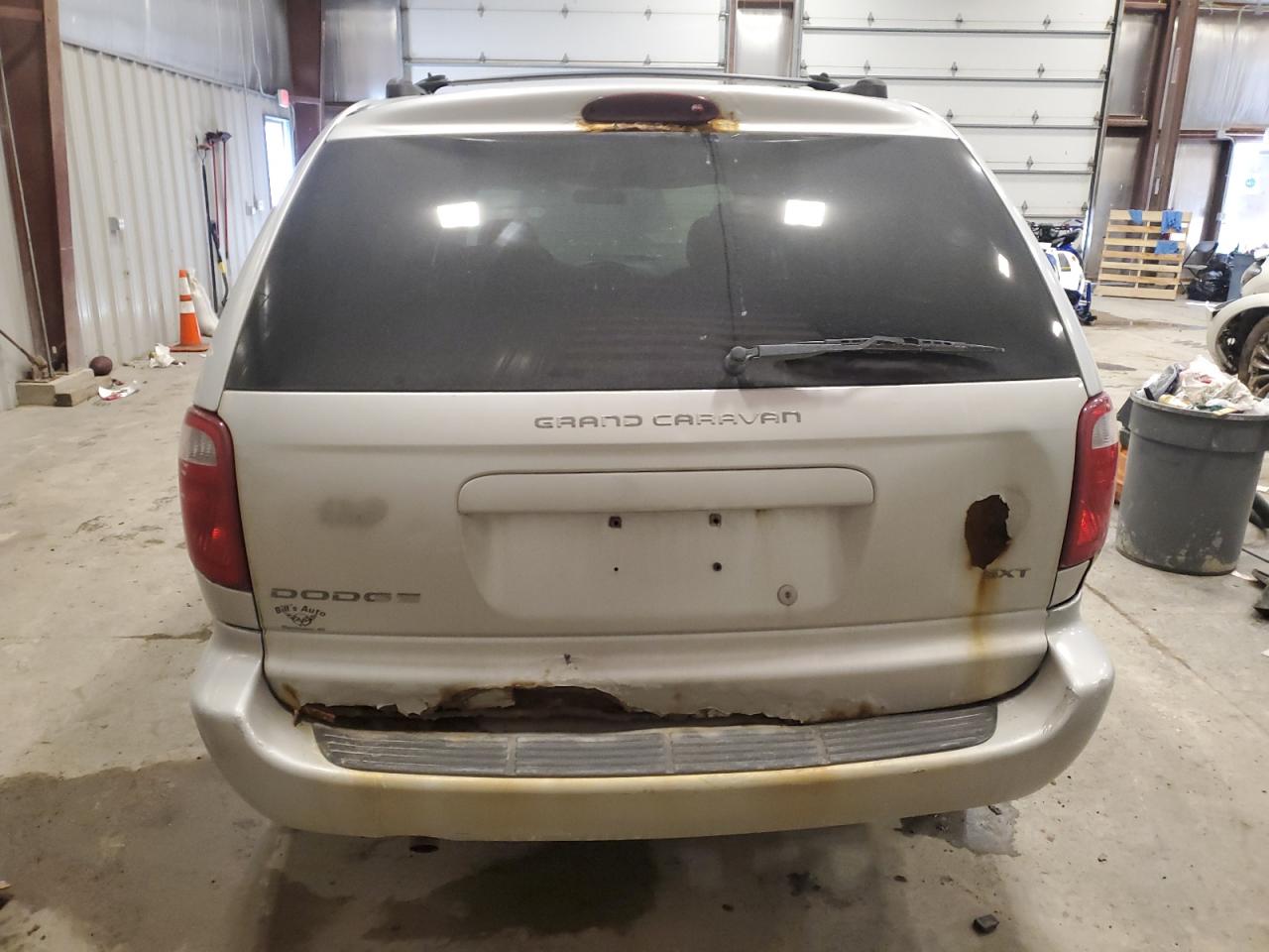 2005 Dodge Caravan - Image 6