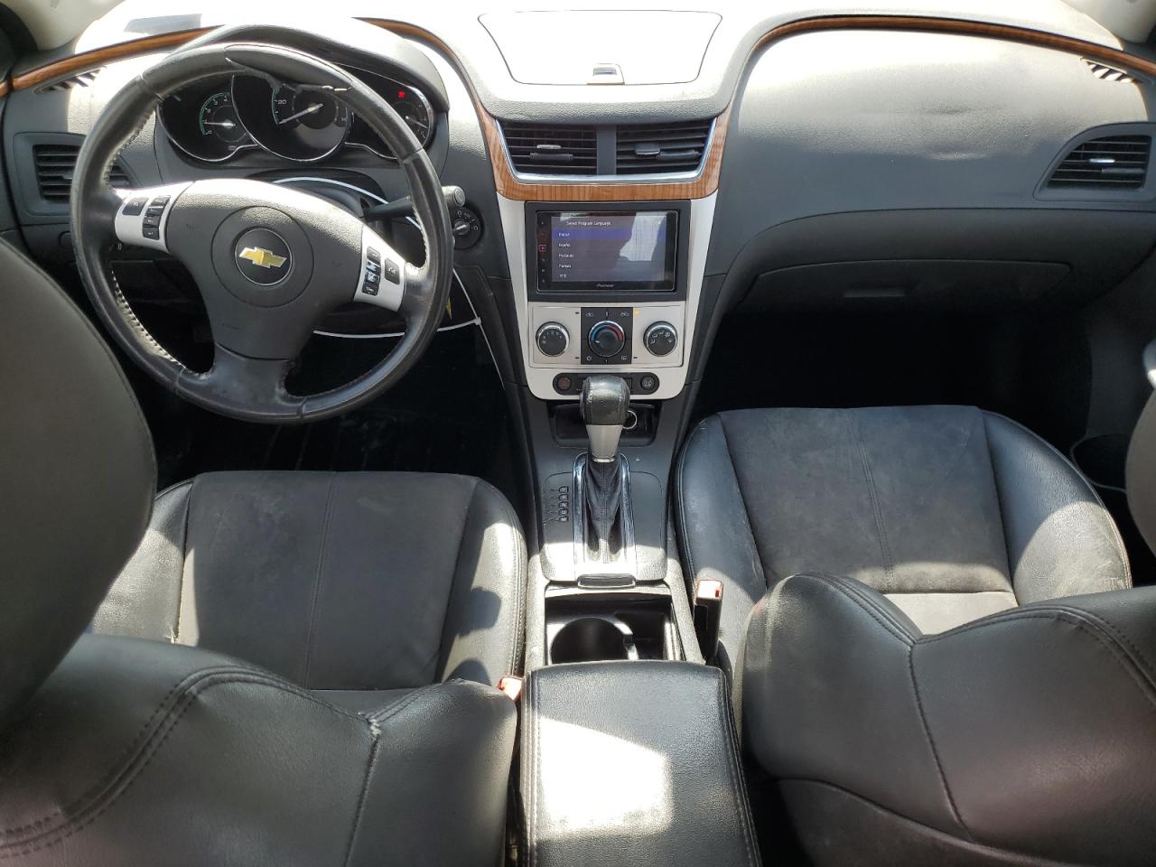 2011 Chevrolet Malibu - Image 8