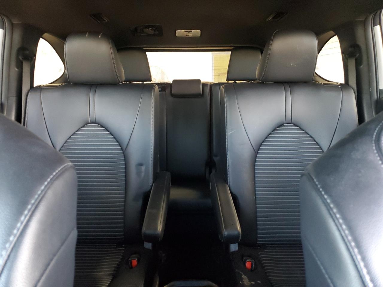 2024 Toyota Highlander - Image 10
