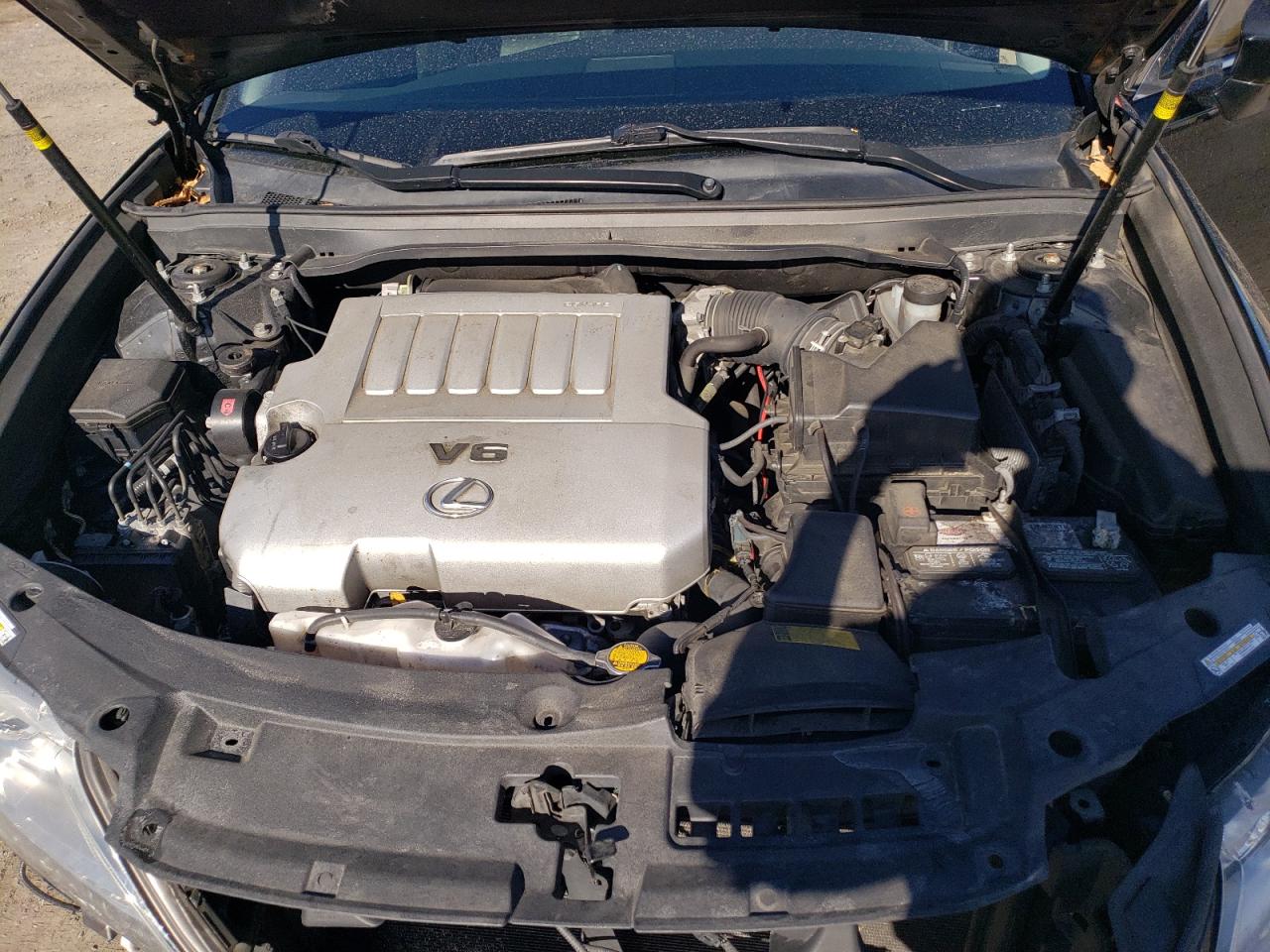 2015 Lexus ES - Image 13