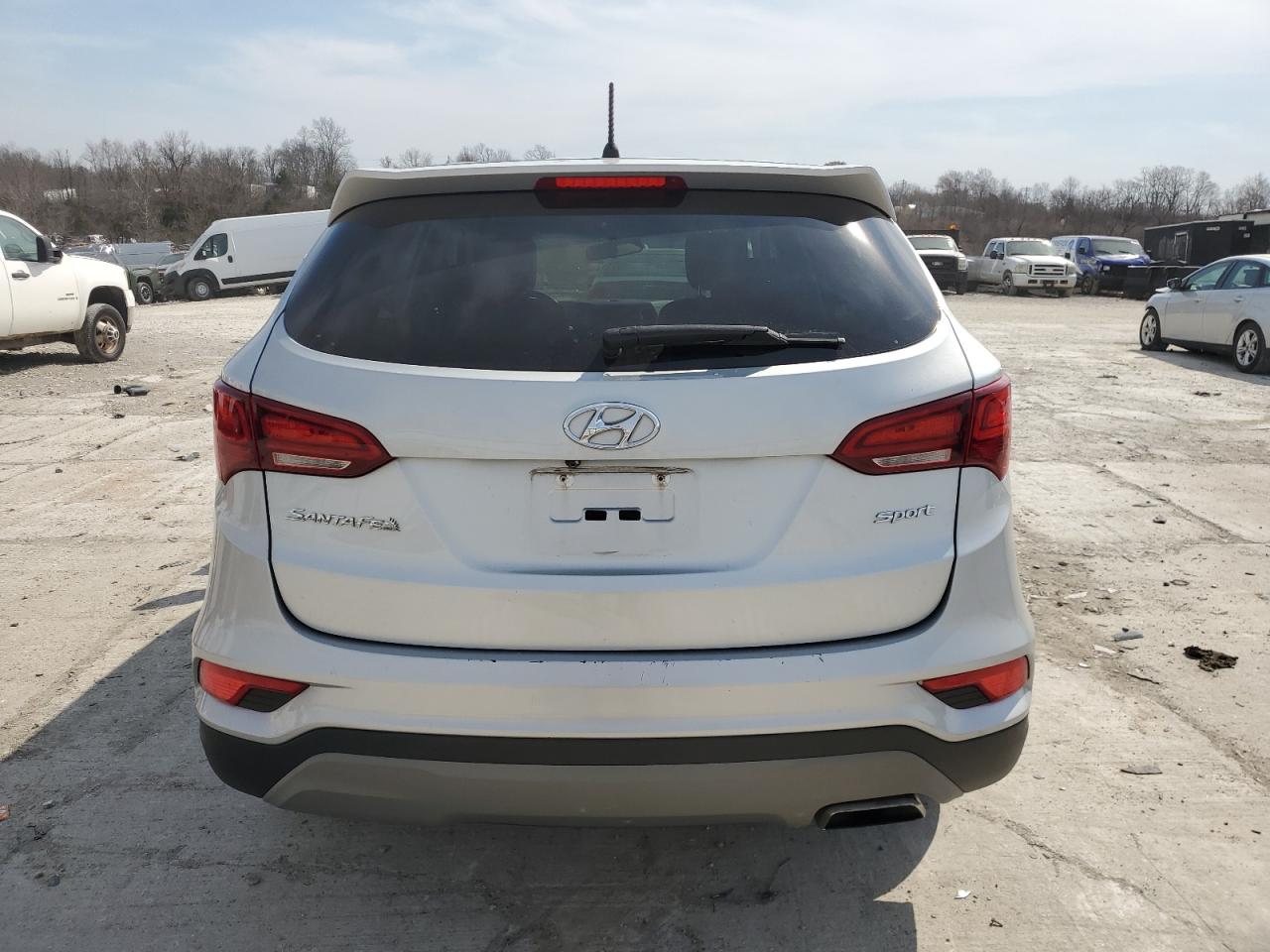 2018 Hyundai Santa Fe - Image 6