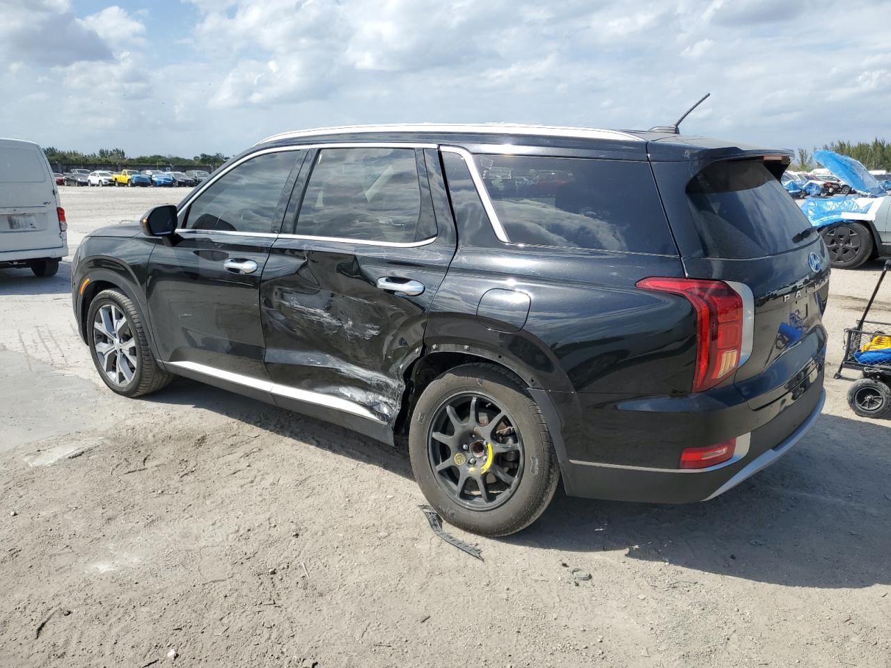 2020 Hyundai Palisade - Image 2