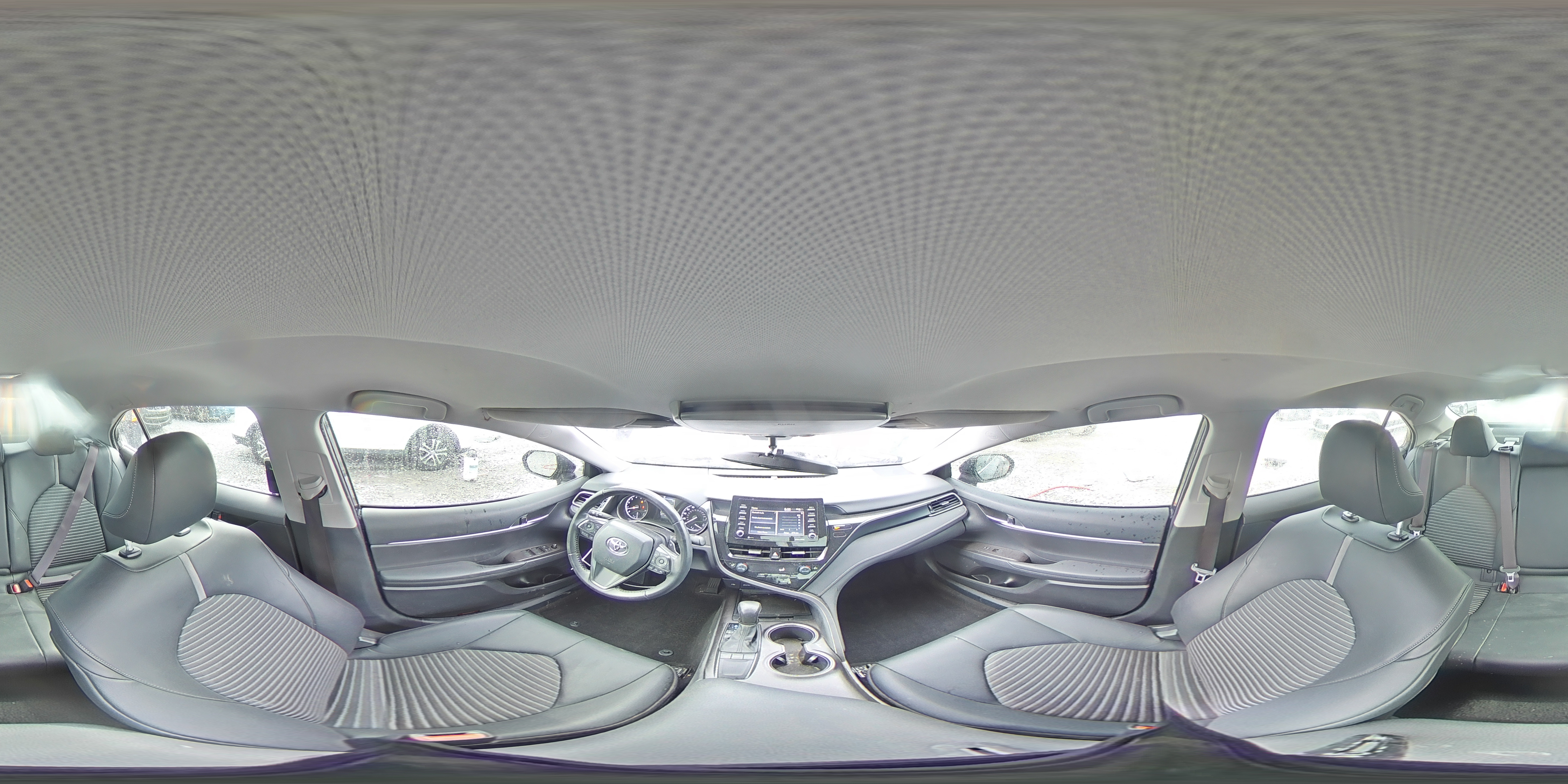 2022 Toyota Camry - Image 14
