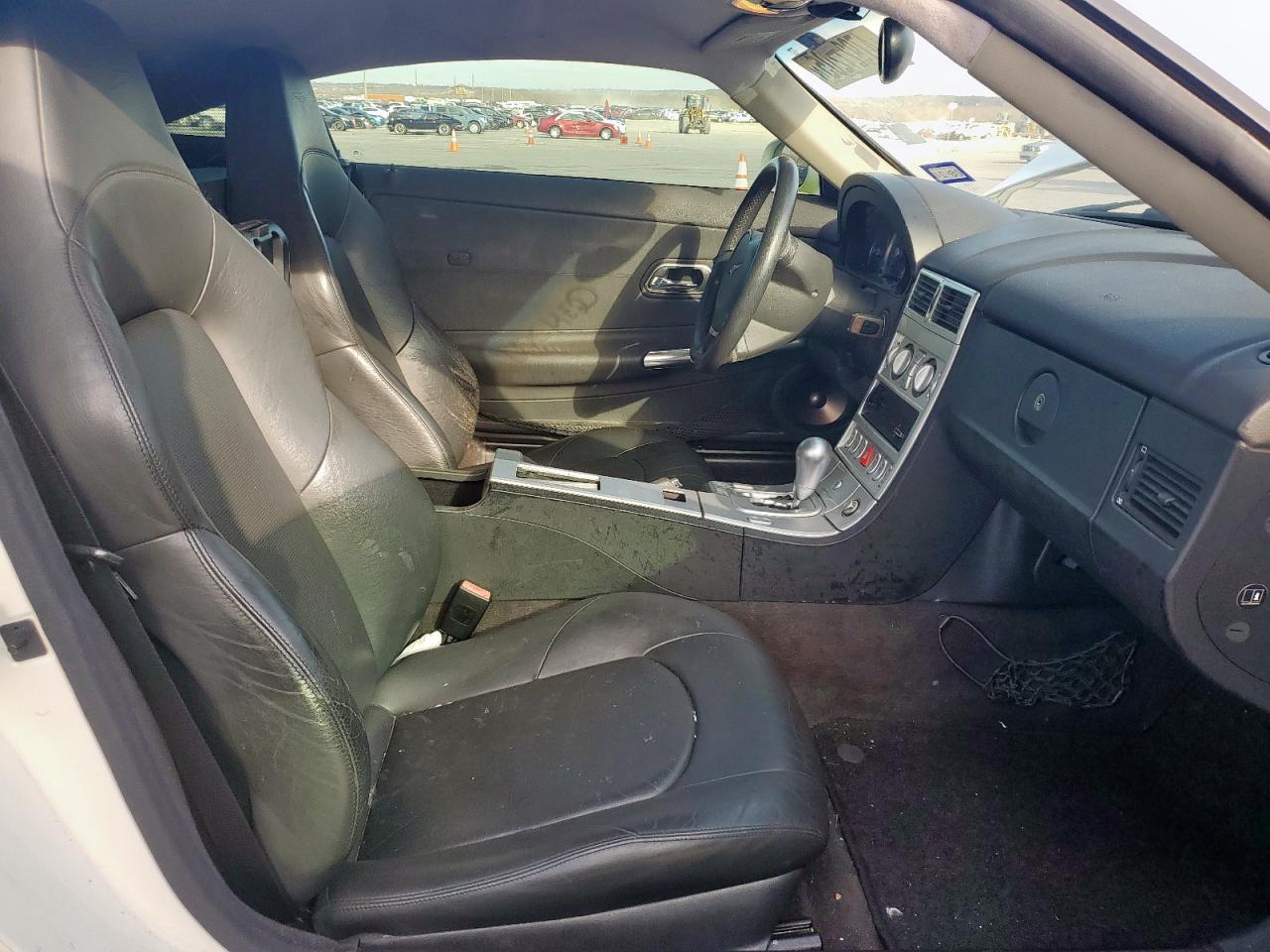 2004 Chrysler Crossfire - Image 11