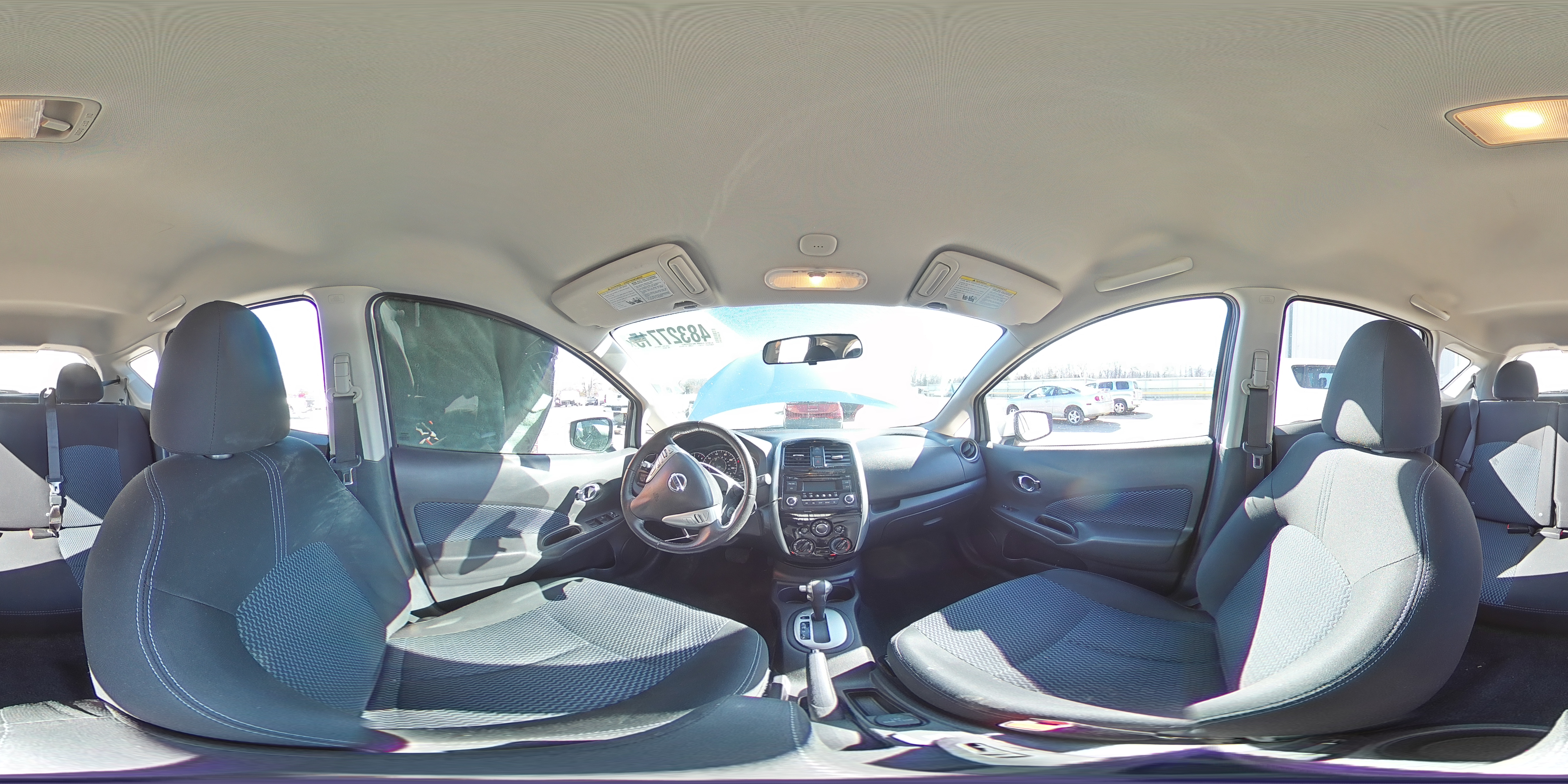 2015 Nissan Versa - Image 15