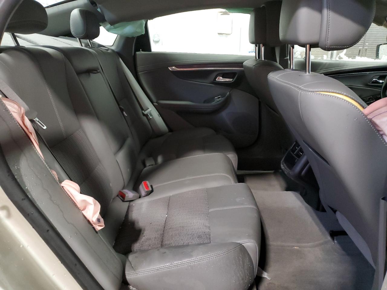 2014 Chevrolet Impala - Image 10