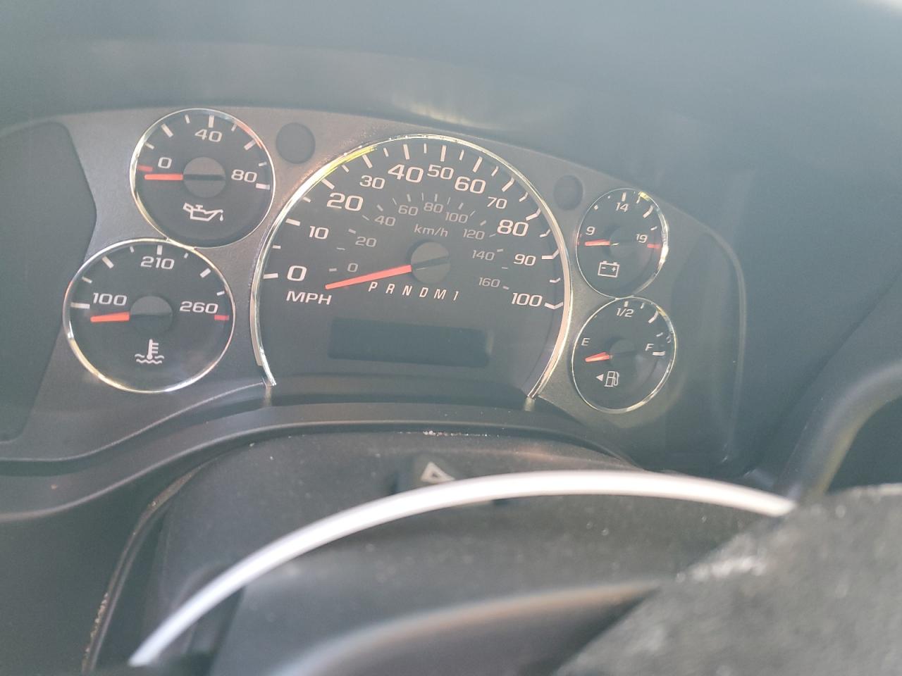 2012 Chevrolet Express - Image 9
