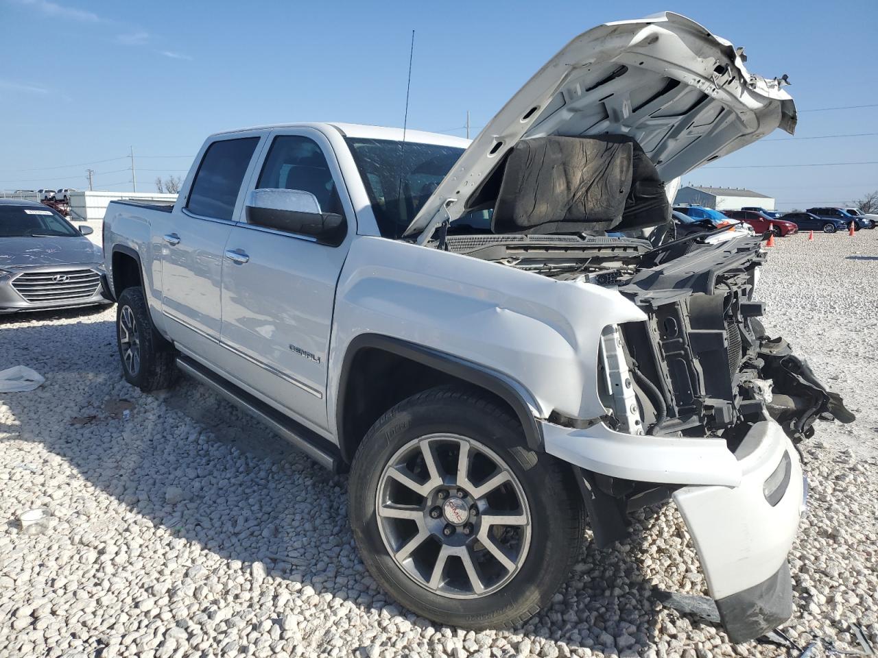 2016 GMC Sierra - Image 4