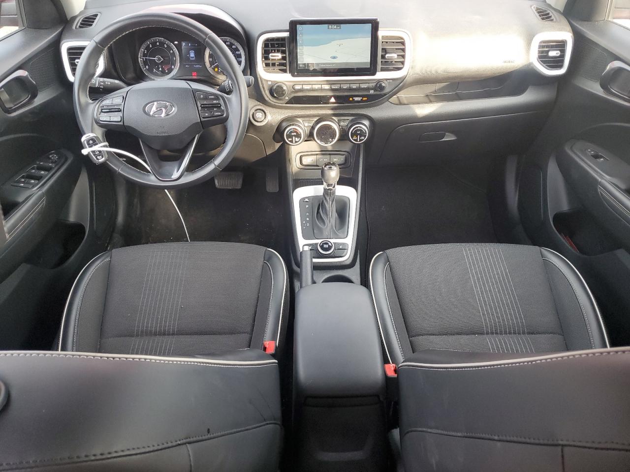 2022 Hyundai Venue - Image 8