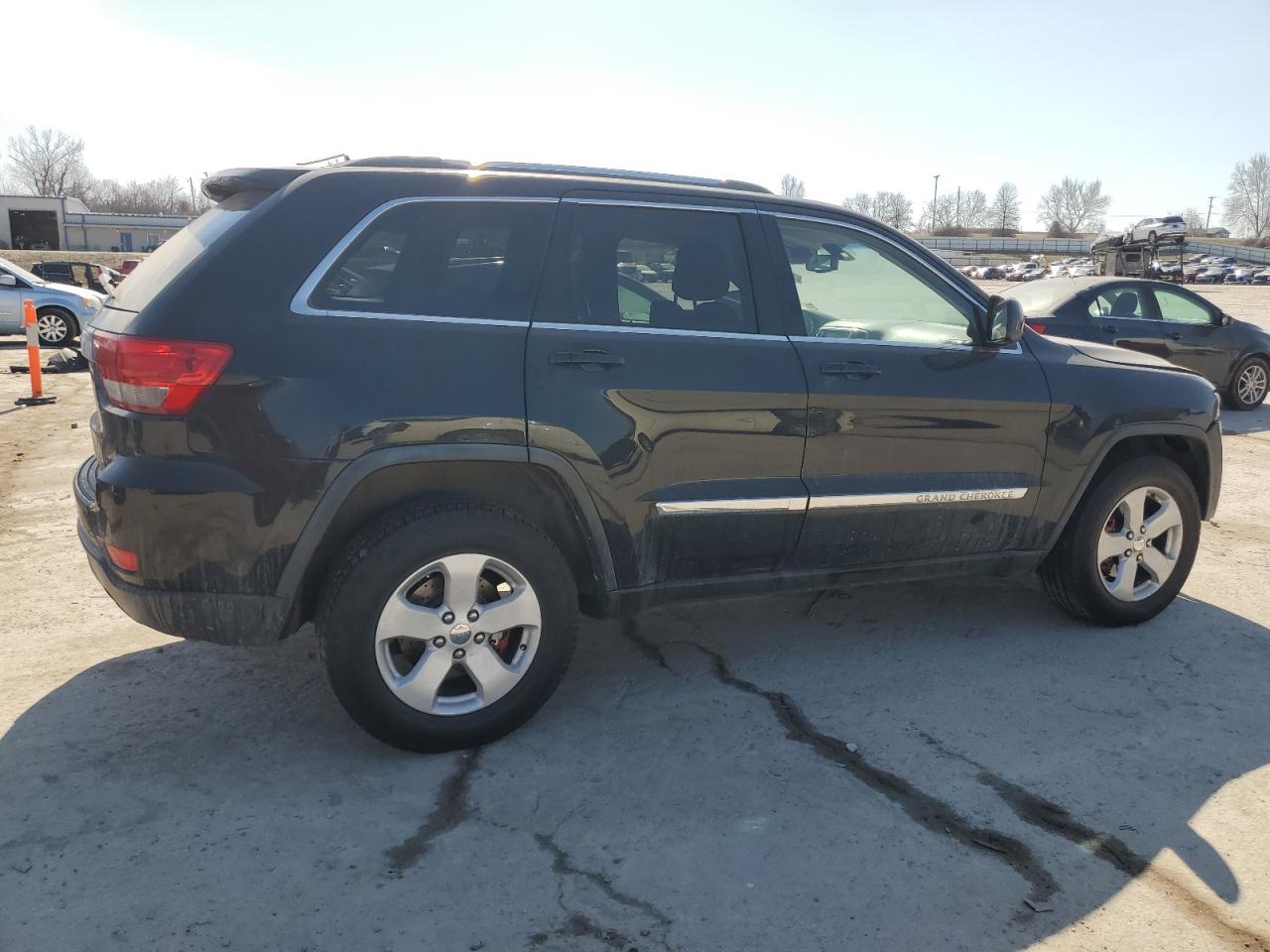 2012 Jeep Grand Cherokee - Image 3