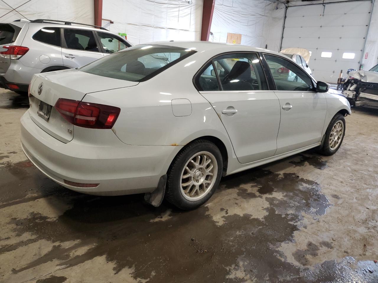 2017 Volkswagen Jetta - Image 3