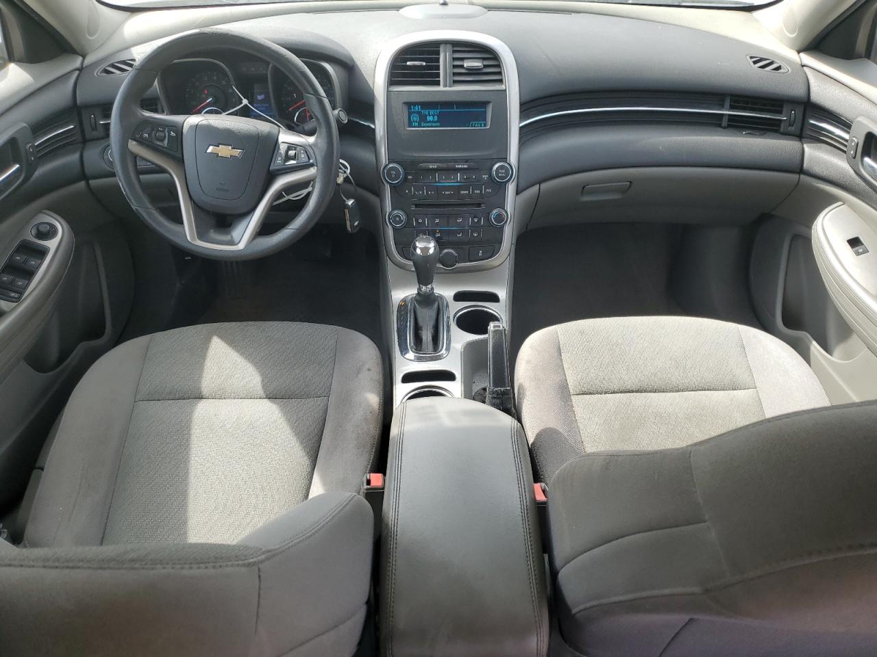 2014 Chevrolet Malibu - Image 8