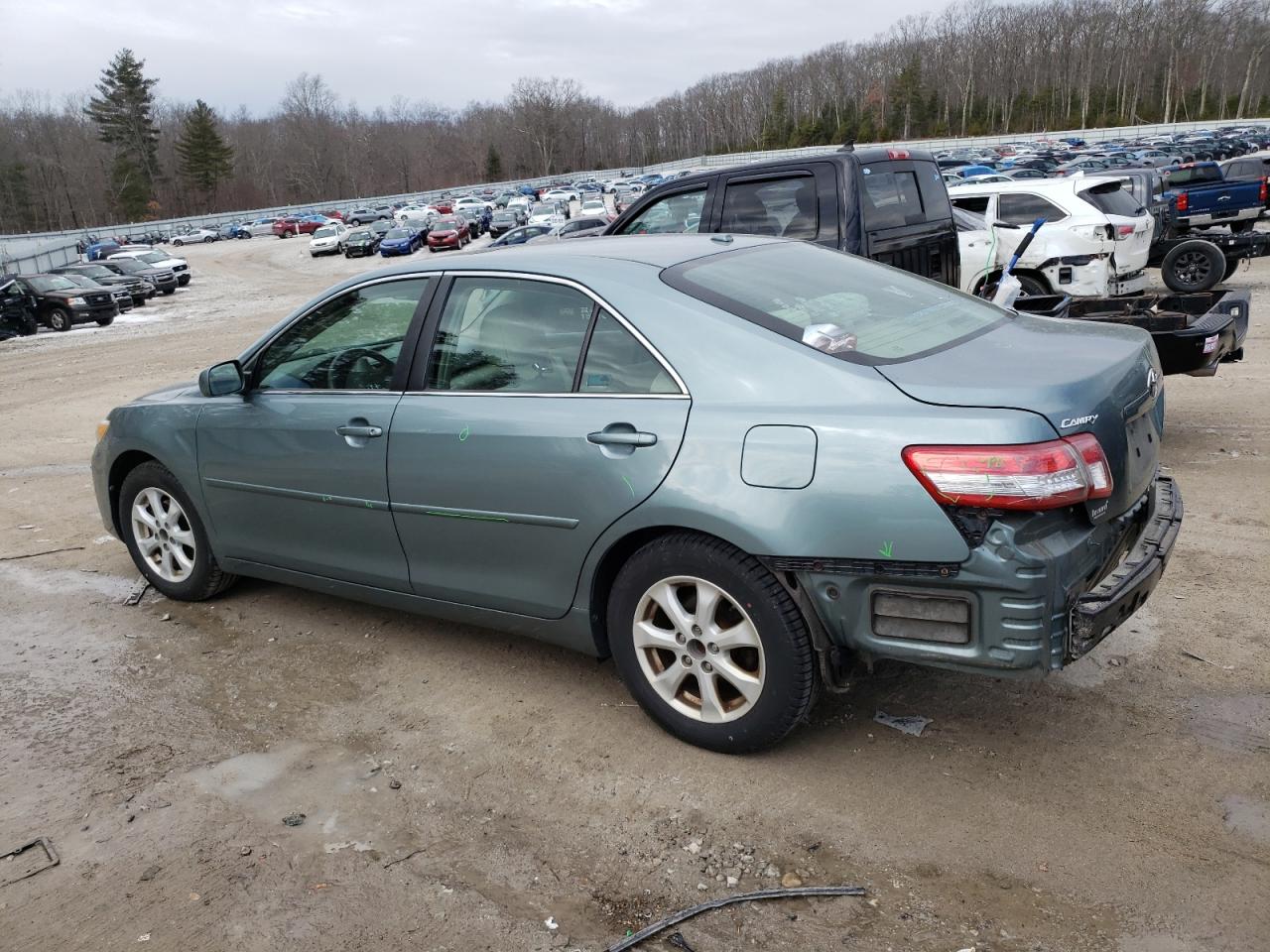 2011 Toyota Camry - Image 2