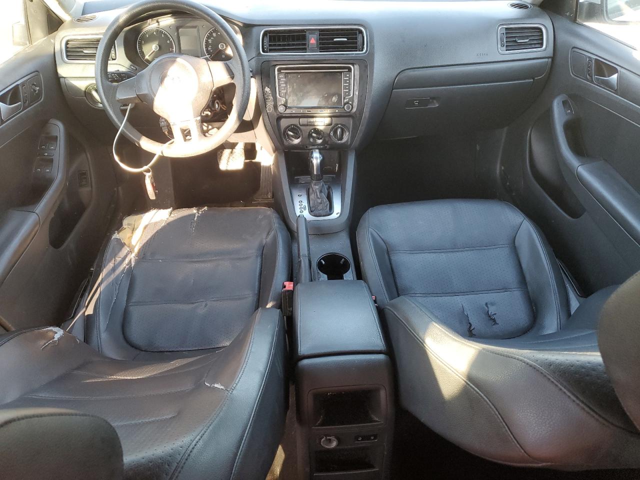 2014 Volkswagen Jetta - Image 8