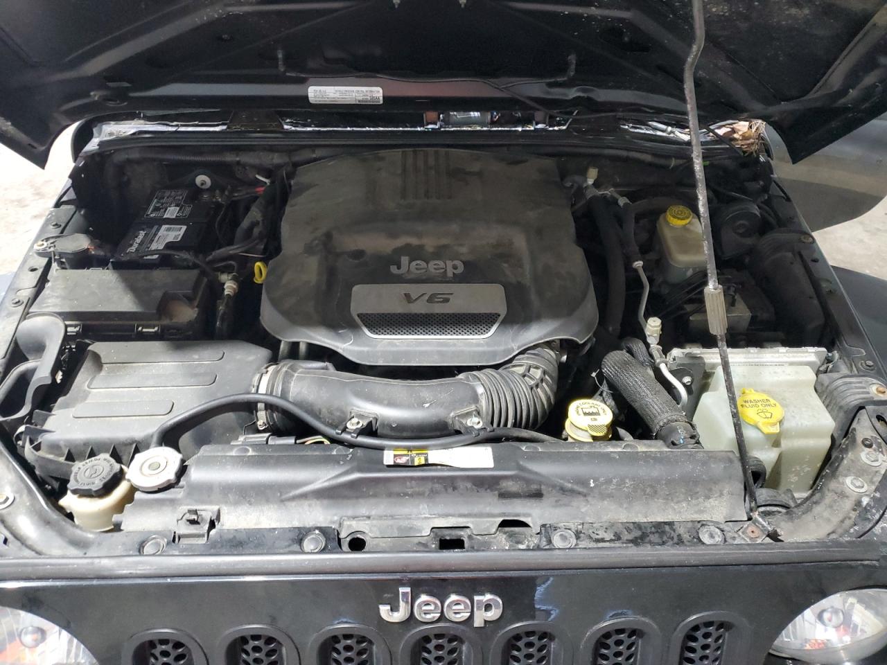2016 Jeep Wrangler - Image 11