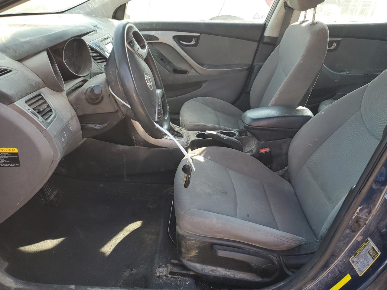 2016 Hyundai Elantra - Image 7