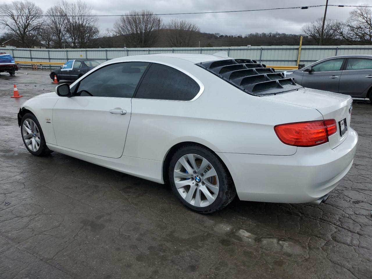 2011 BMW 3er - Image 2