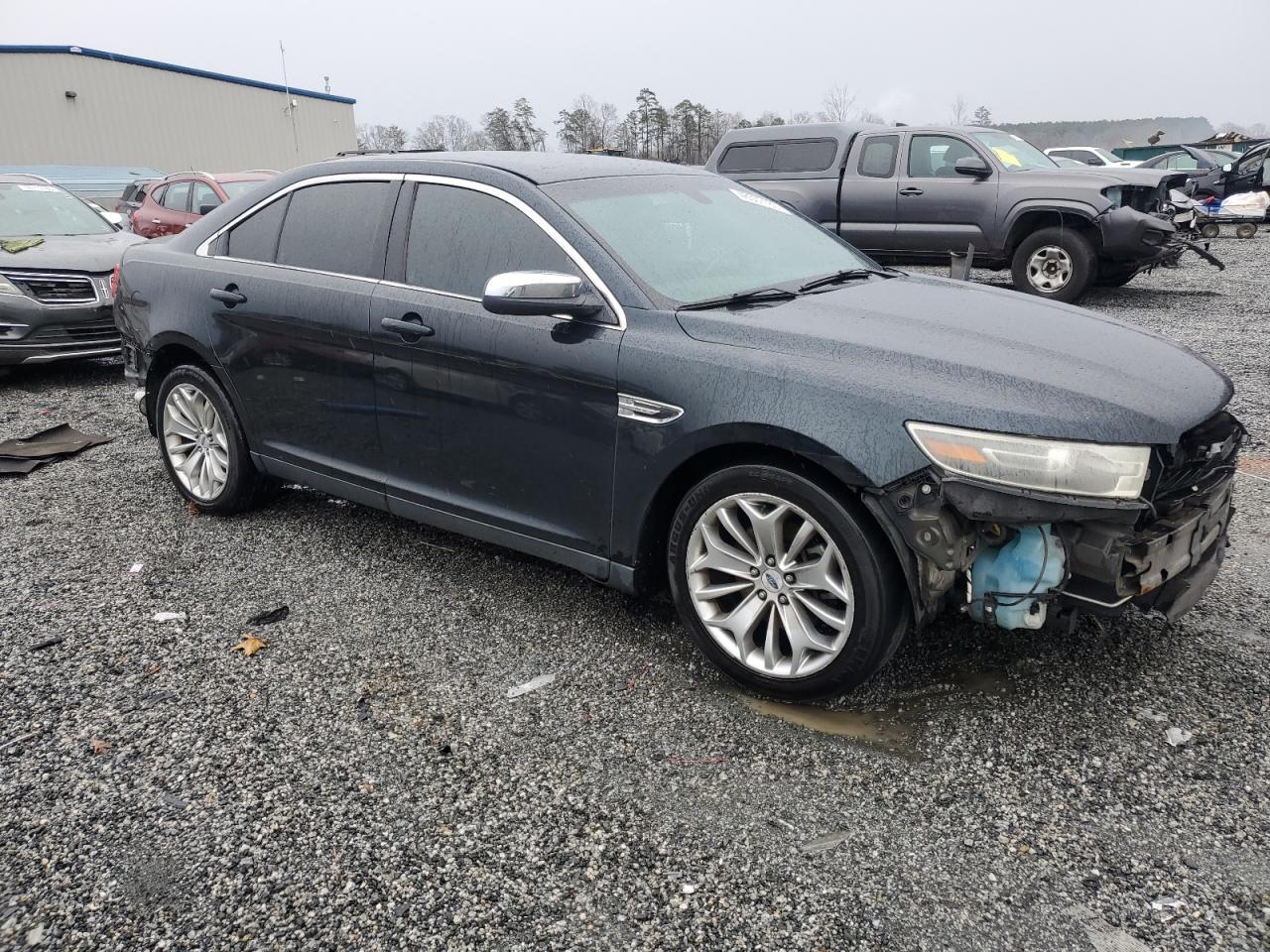 2015 Ford Taurus - Image 4