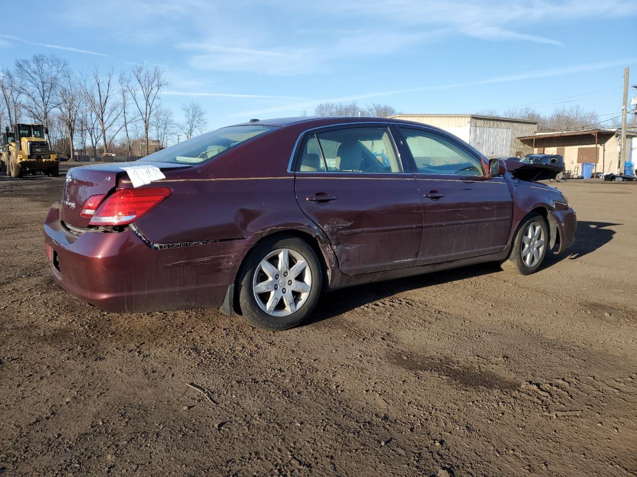 2010 Toyota Avalon - Image 3