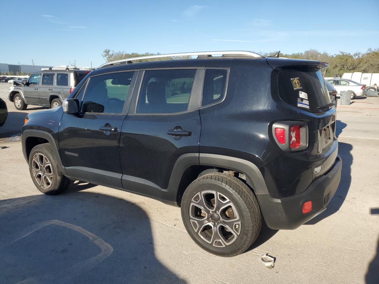 2017 Jeep Renegade - Image 2