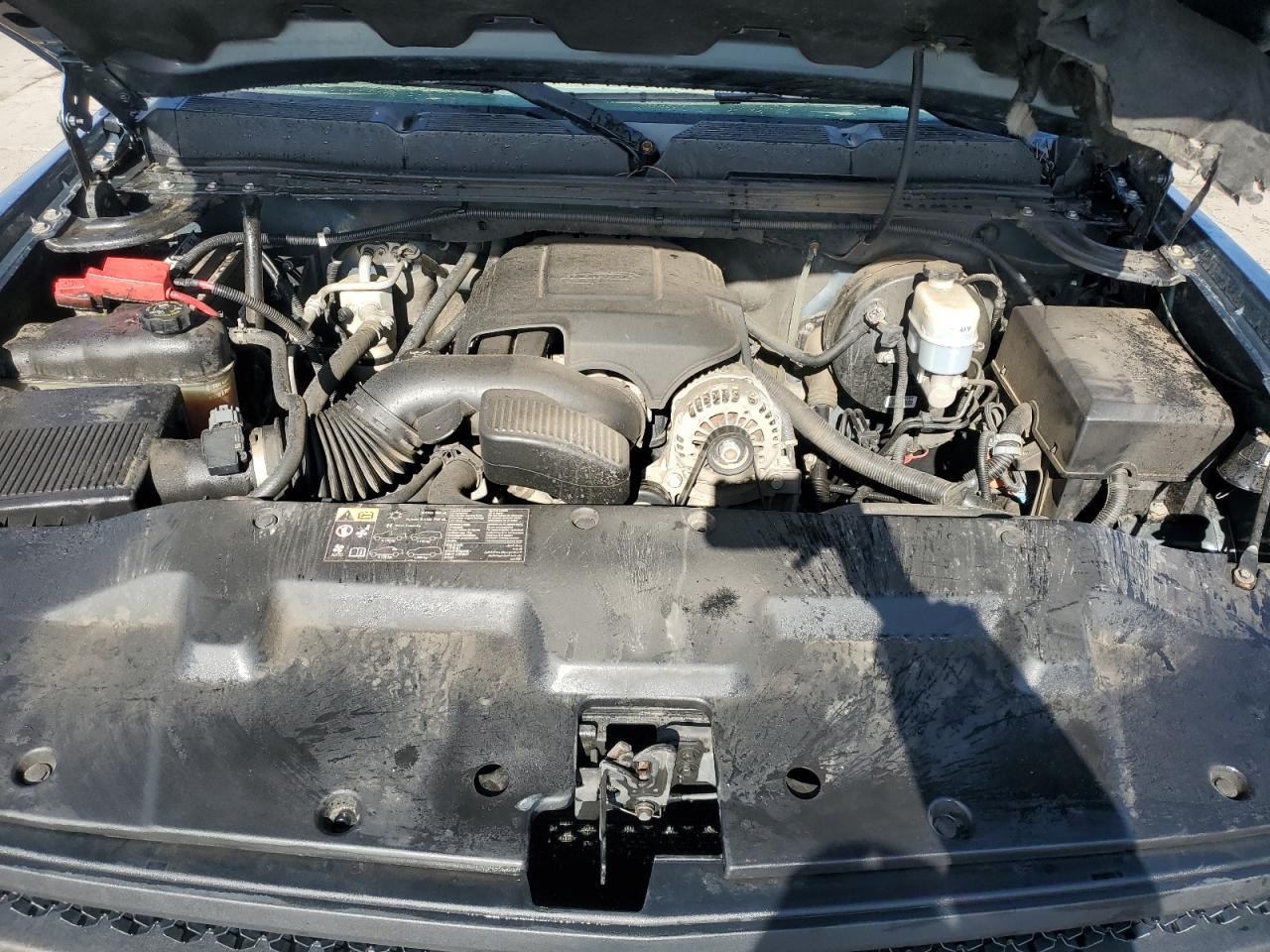 2010 Chevrolet Silverado - Image 11