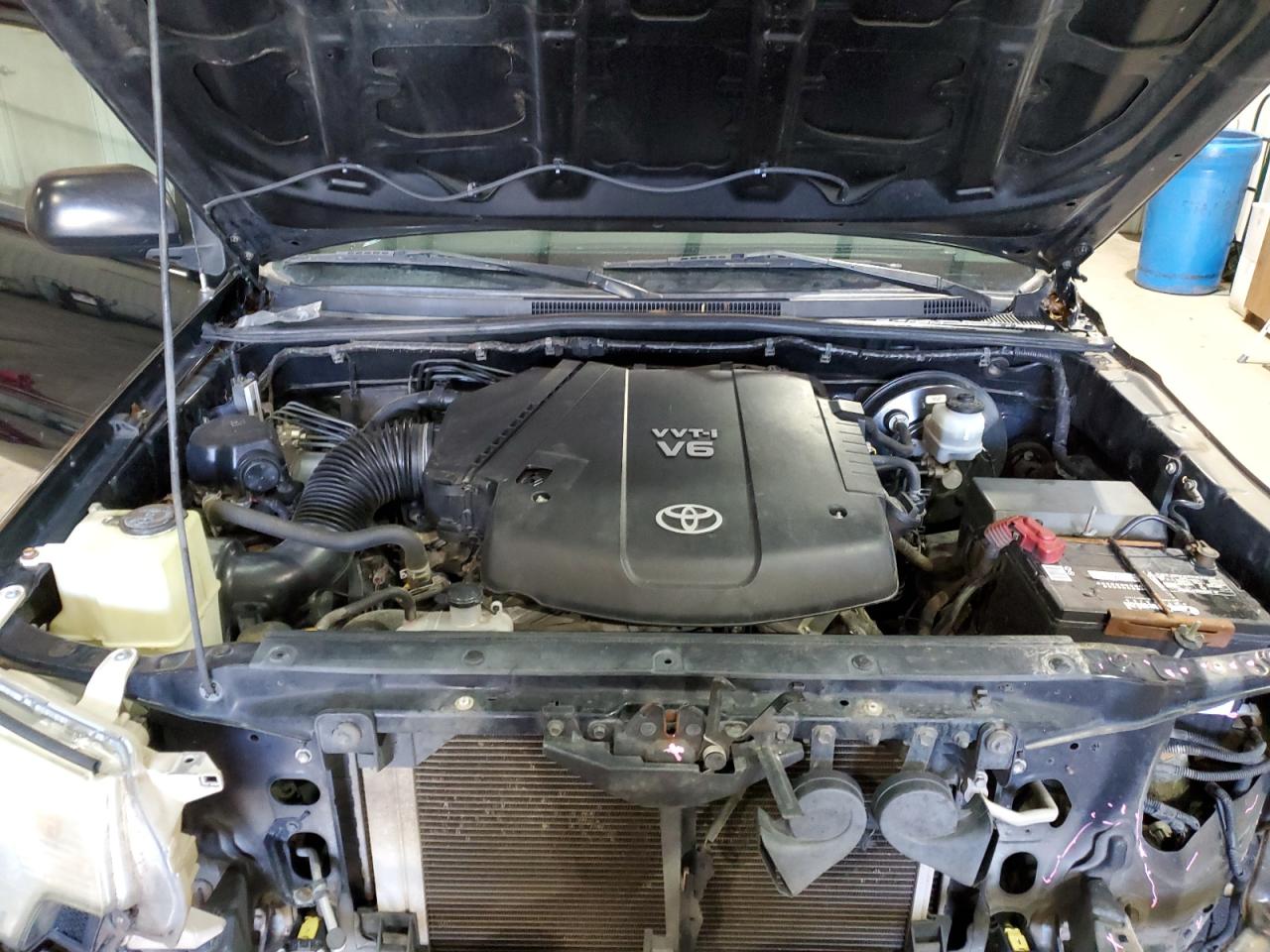 2012 Toyota Tacoma - Image 11