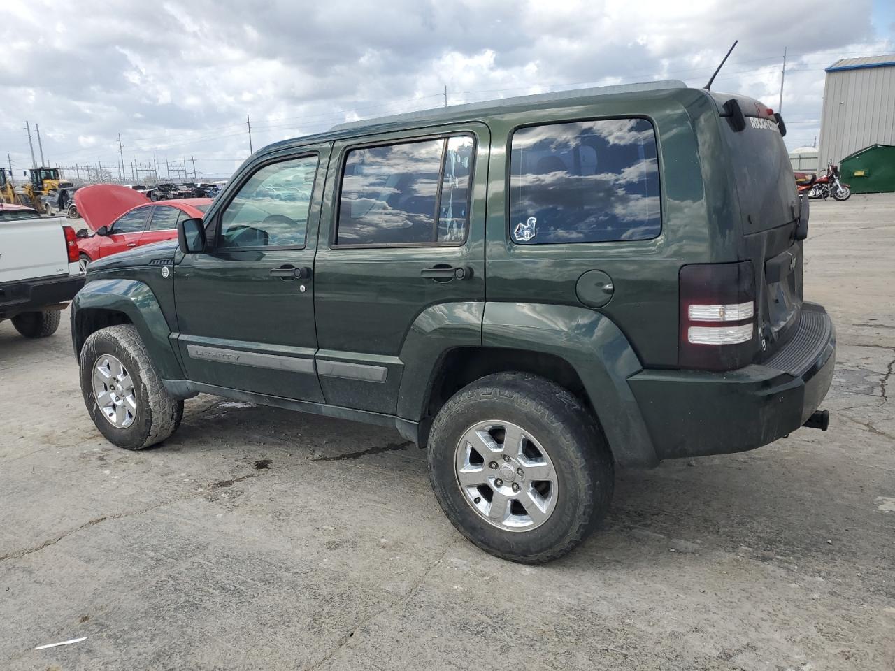 2011 Jeep Liberty (North America) - Image 2