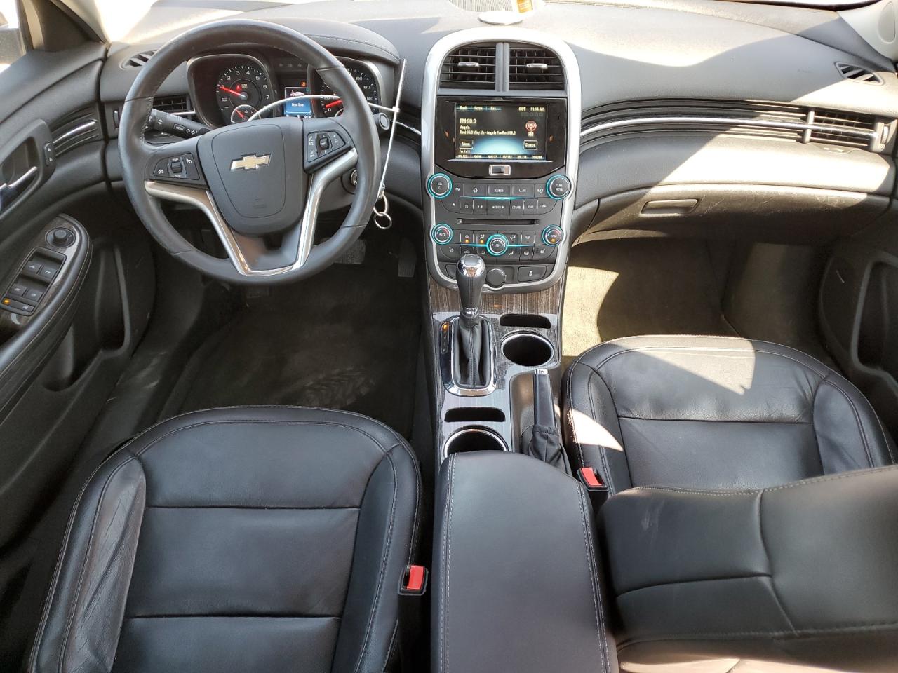 2015 Chevrolet Malibu - Image 8