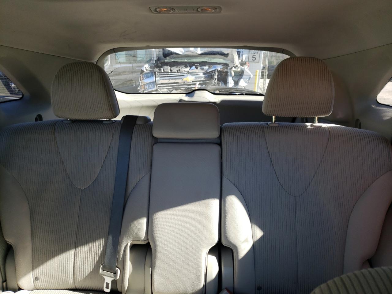 2011 Toyota Venza - Image 10