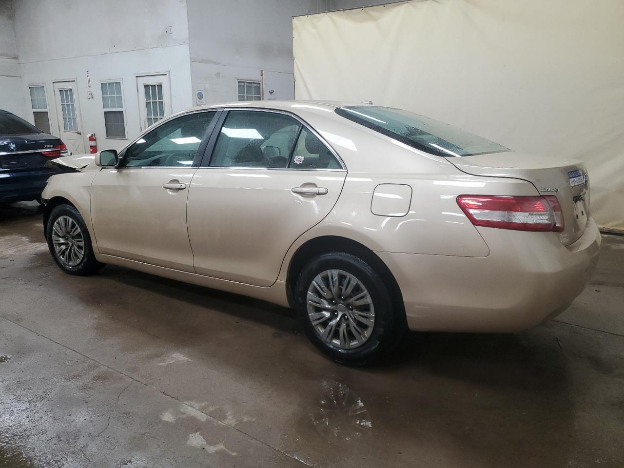 2011 Toyota Camry - Image 2
