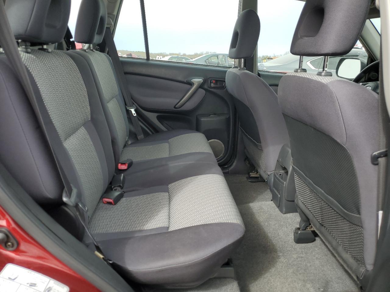 2005 Toyota RAV 4 - Image 11