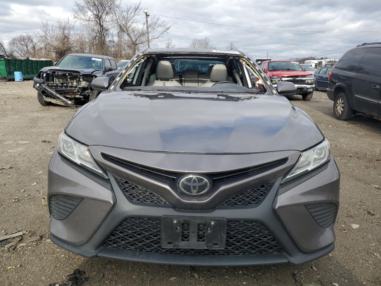 2018 Toyota Camry - Image 5