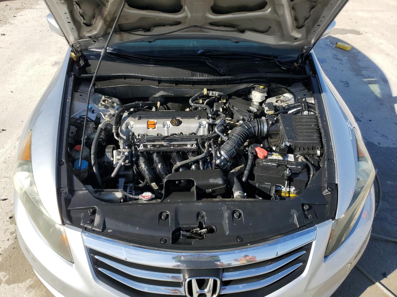 2012 Honda Accord - Image 11