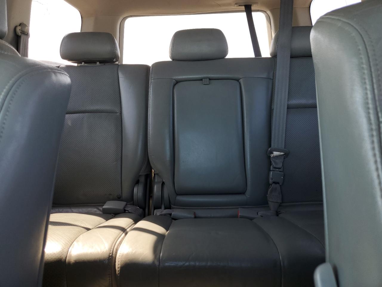 2004 Honda Pilot - Image 10