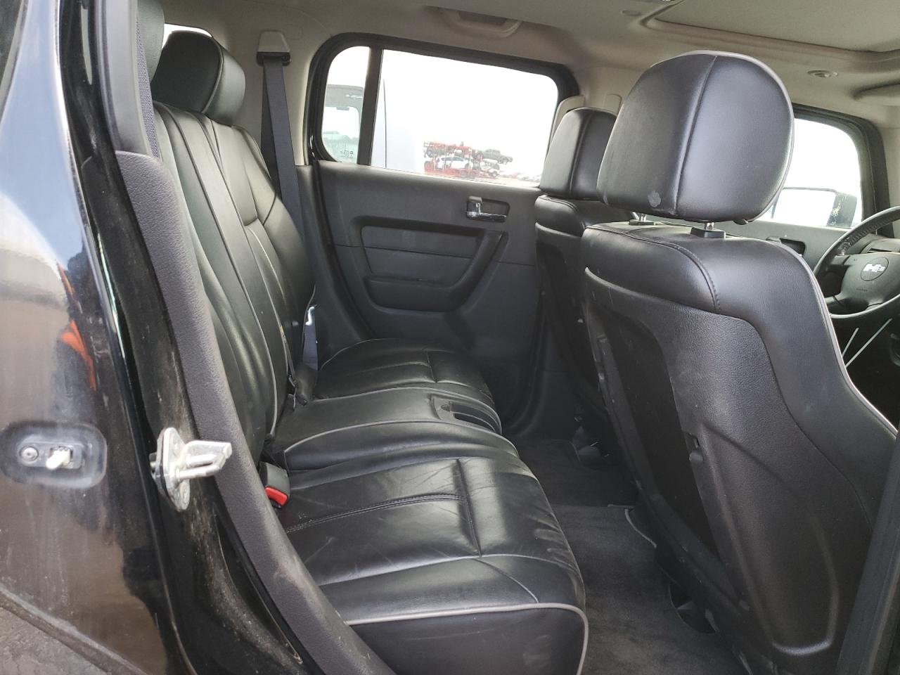 2006 Hummer H3 - Image 11