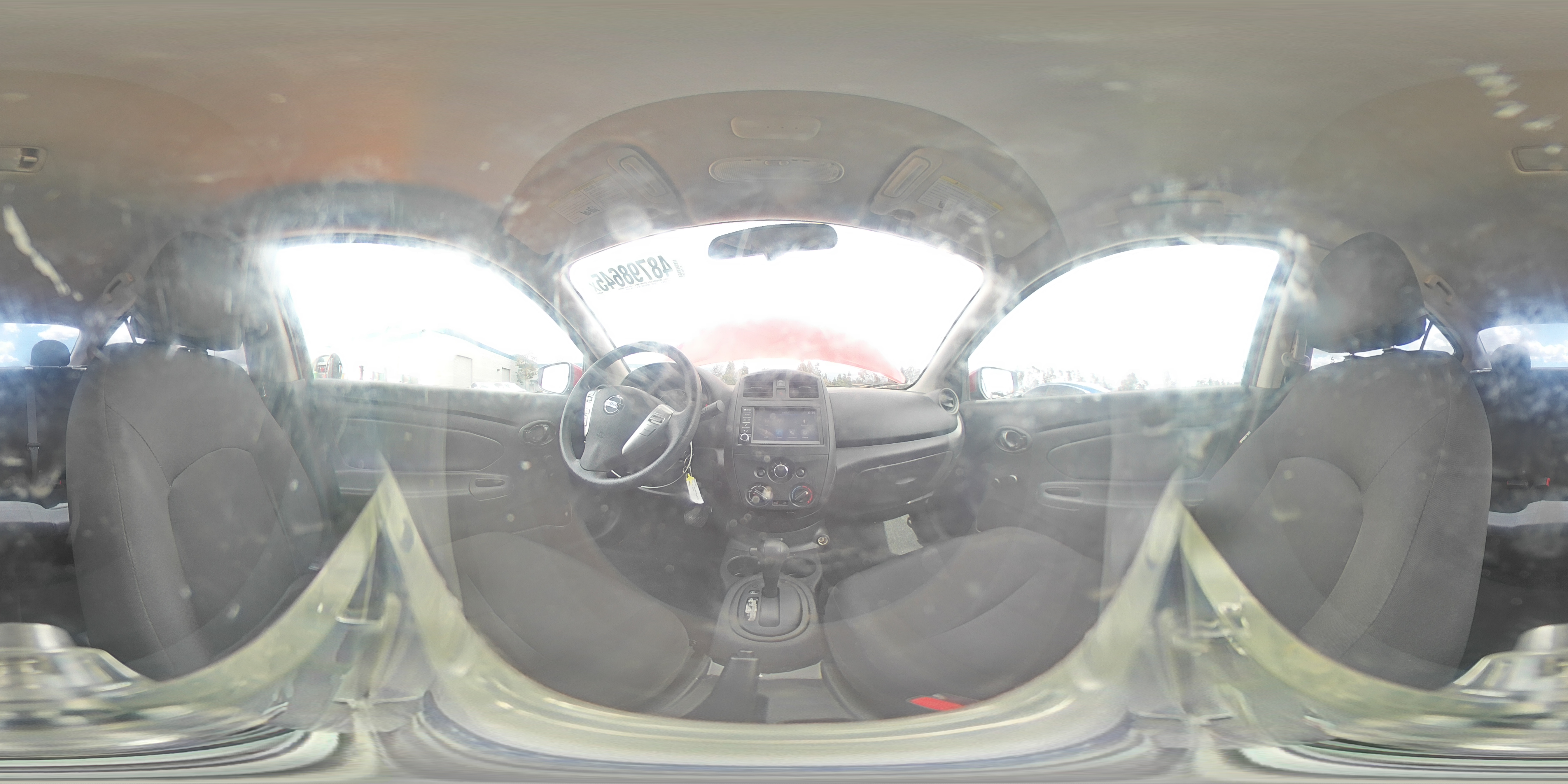 2019 Nissan Versa - Image 13
