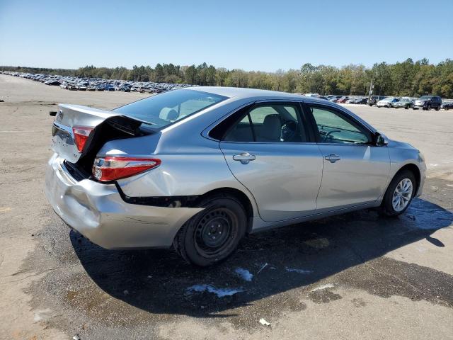  TOYOTA CAMRY 2016 Серебристый